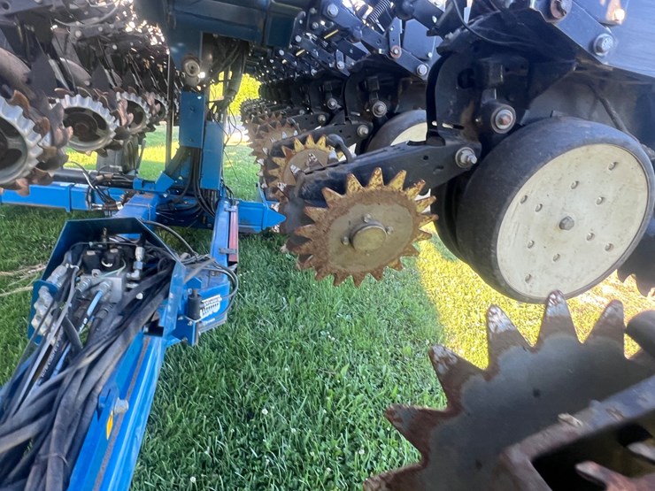 kinze-3600-image-12