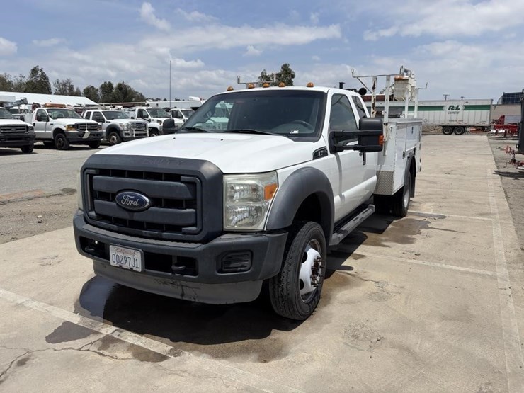 2012-ford-f450-image-1