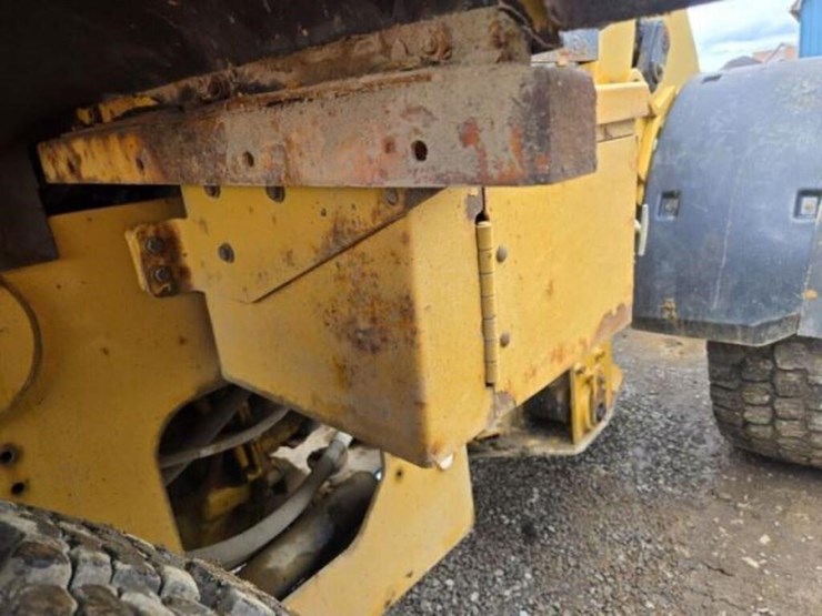 2016-caterpillar-938k-image-49