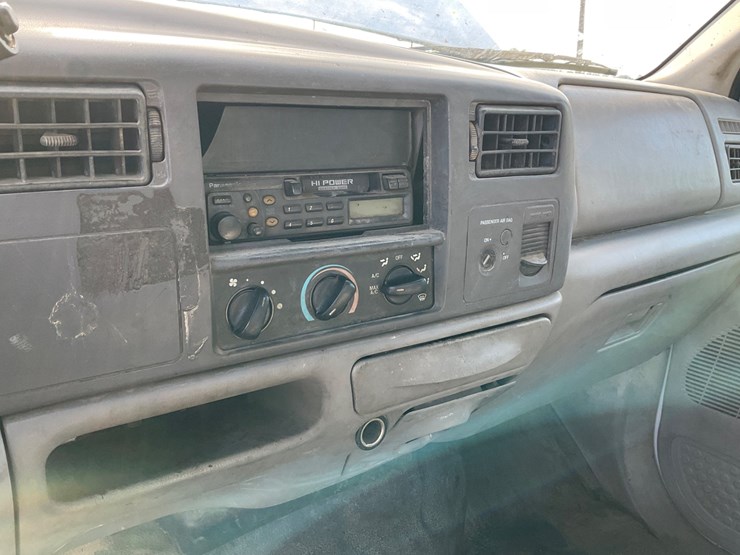 2001-ford-f350-image-15