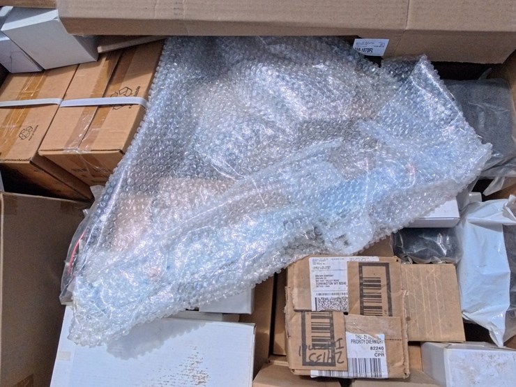 #2021-•-pallet-of-polaris-parts-image-4