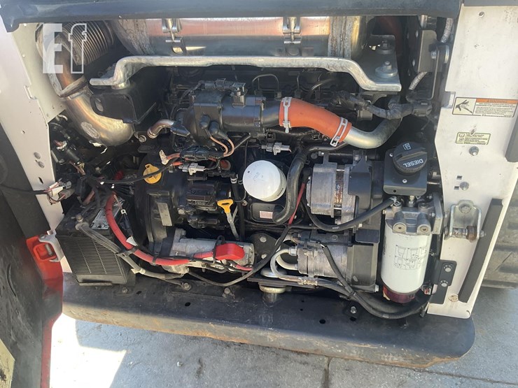 2023-bobcat-t770-image-21