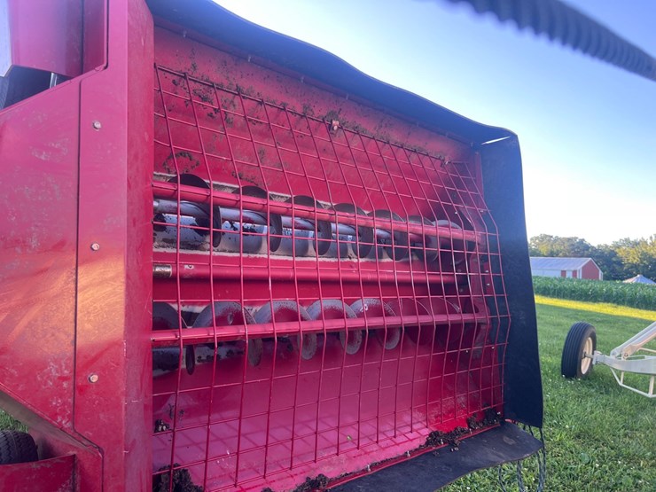 2018-buhler-farm-king-1070-image-6