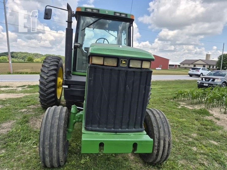 1995-john-deere-8200-image-7