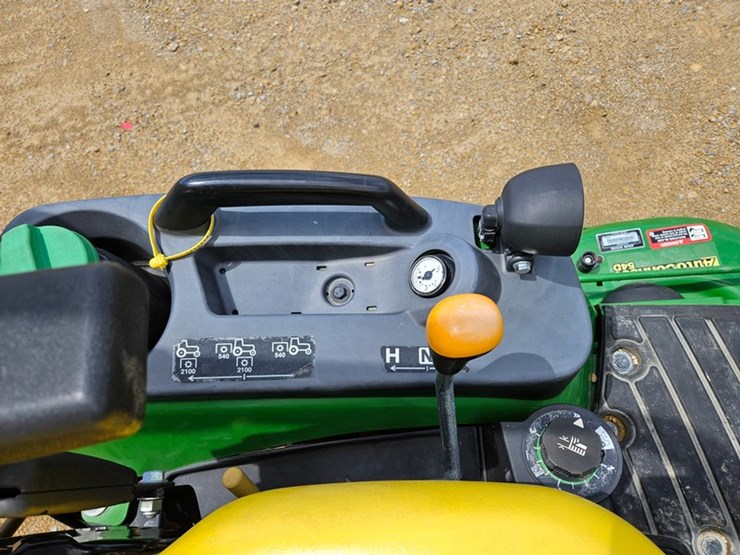 john-deere-1025r-image-32