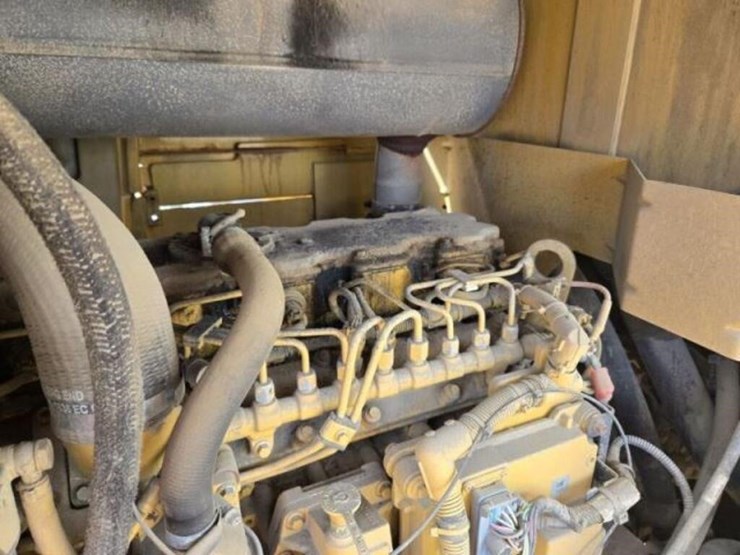 2016-caterpillar-938k-image-31
