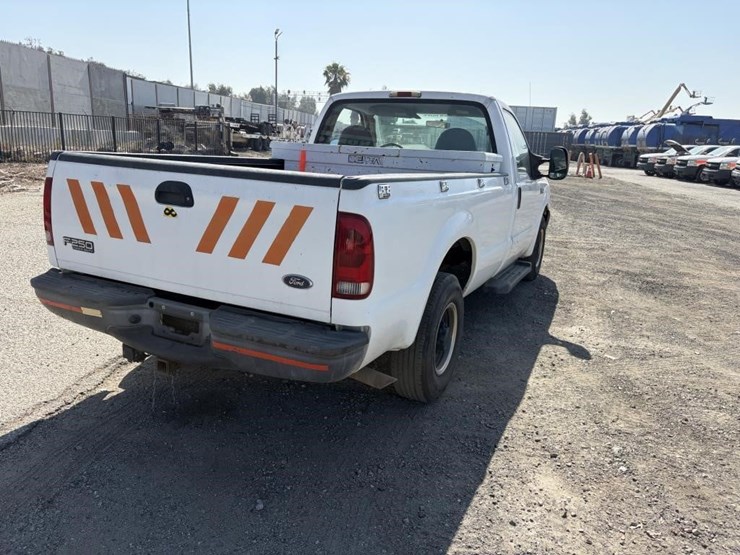 2004-ford-f250-image-3