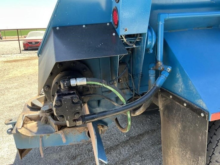 2010-versa-v-bottom-spreader-trailer-image-13