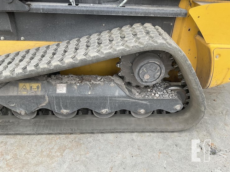 2025-new-holland-c337-image-9