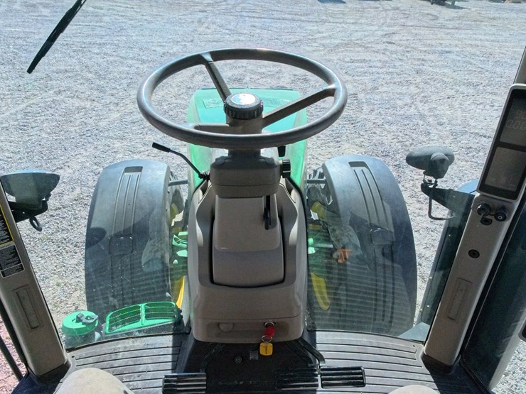 john-deere-8285r-image-28