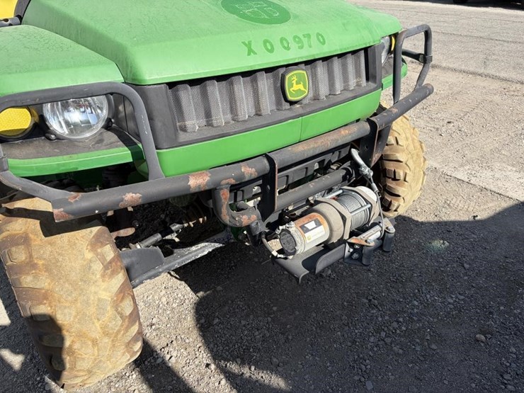 john-deere-gator-image-11