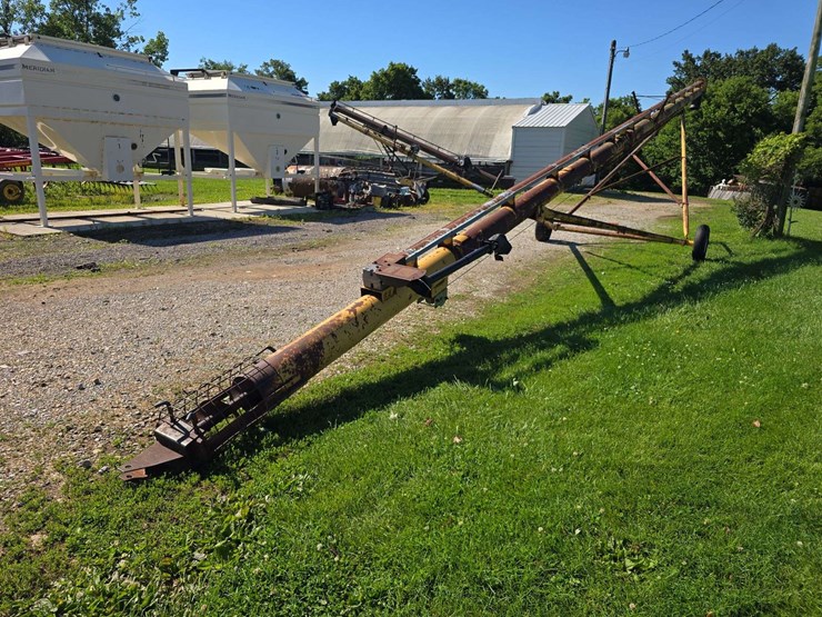 10x60-straight-auger,-540pto,-crank-winch-in-working-order-image-5