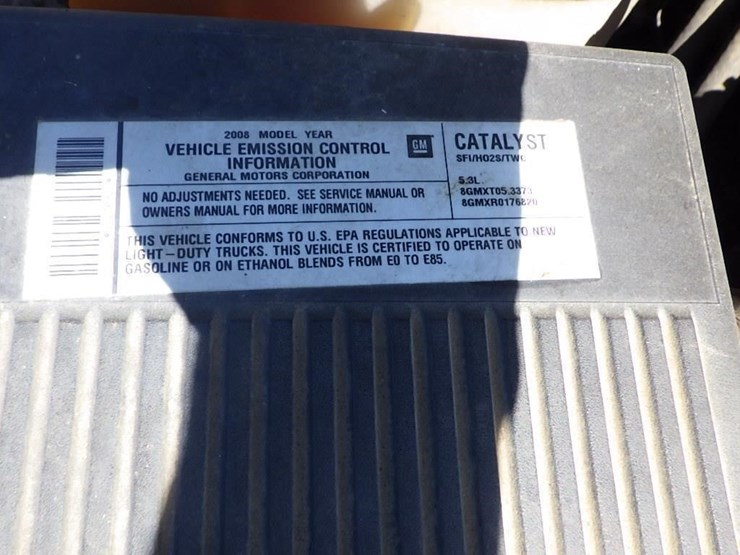 2008-chevrolet-tahoe-image-22
