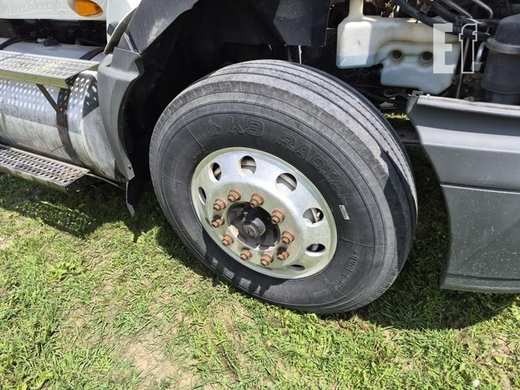 2014-international-prostar-image-9