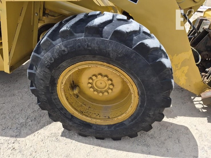 1989-deere-344e-image-11
