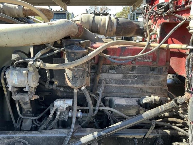 1996-peterbilt-379-image-14