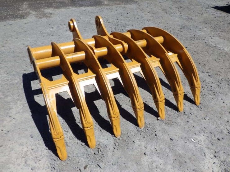 caterpillar-320-image-4