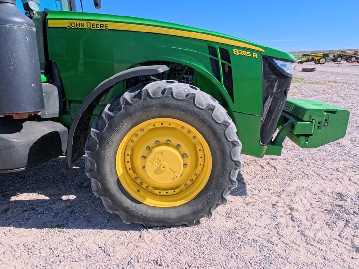 john-deere-8285r-image-56