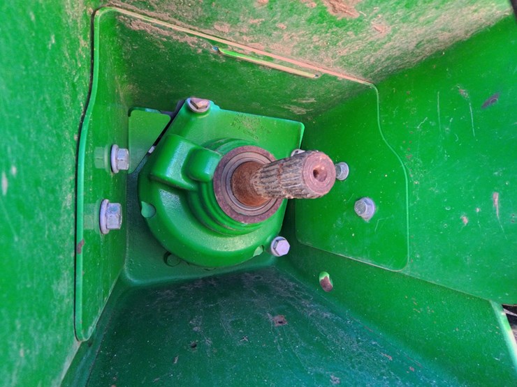 2022-john-deere-9520r-image-87