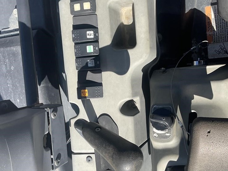 2021-yanmar-sv40-image-15