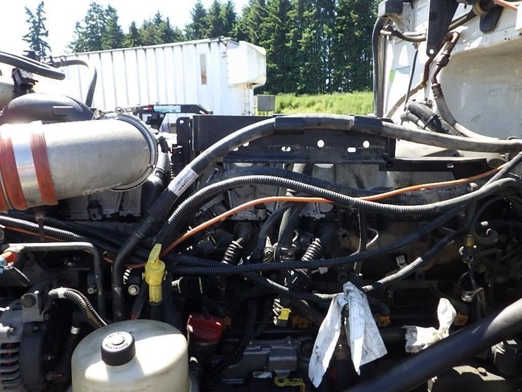 2012-peterbilt-386-image-31