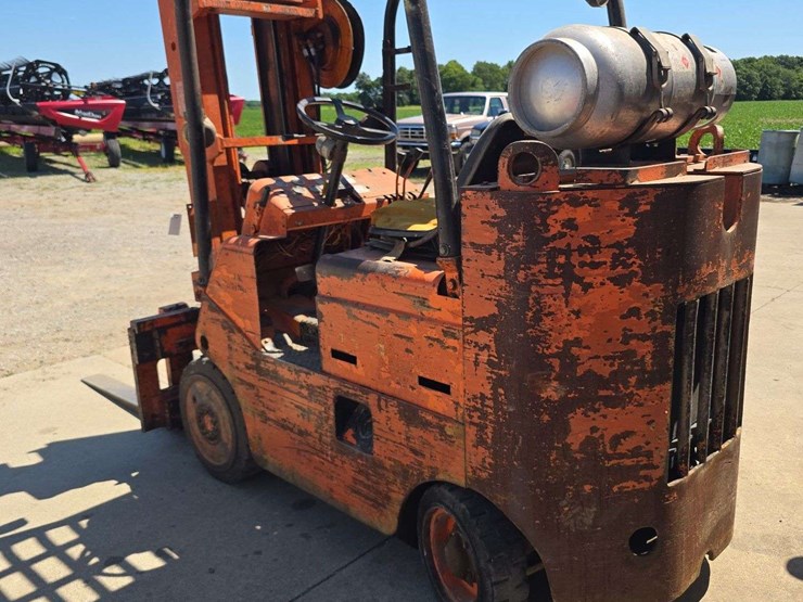 forklift-cat-t60c-model,-7,787-hours,-side-shift,-lp-image-7