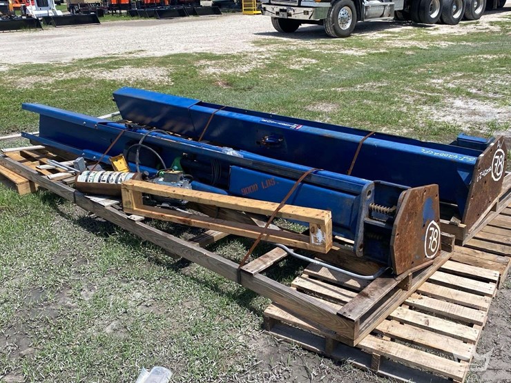 rotary-2-post-automotive-lift-image-4