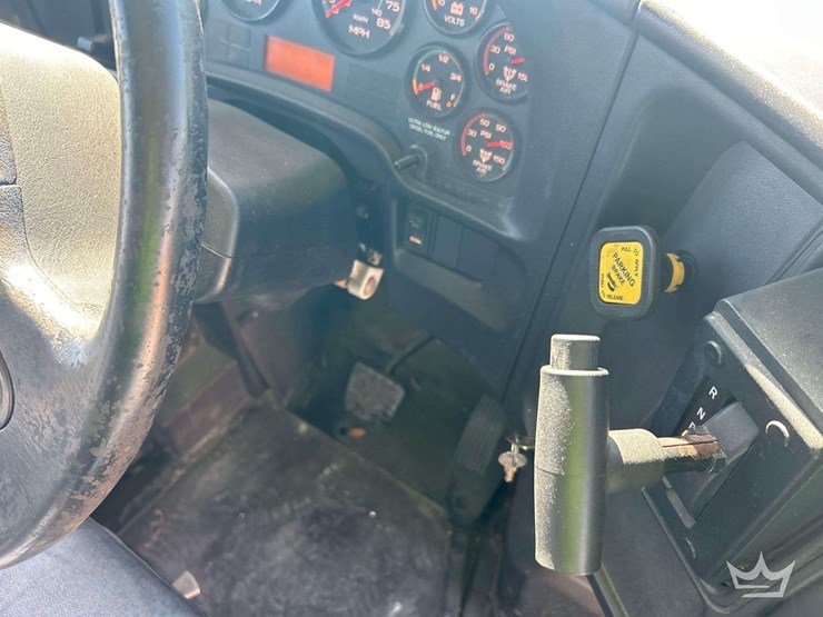 2013-ic-corporation-pb105-school-bus-image-16