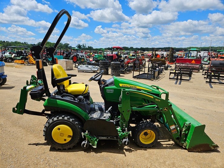 john-deere-1025r-image-6