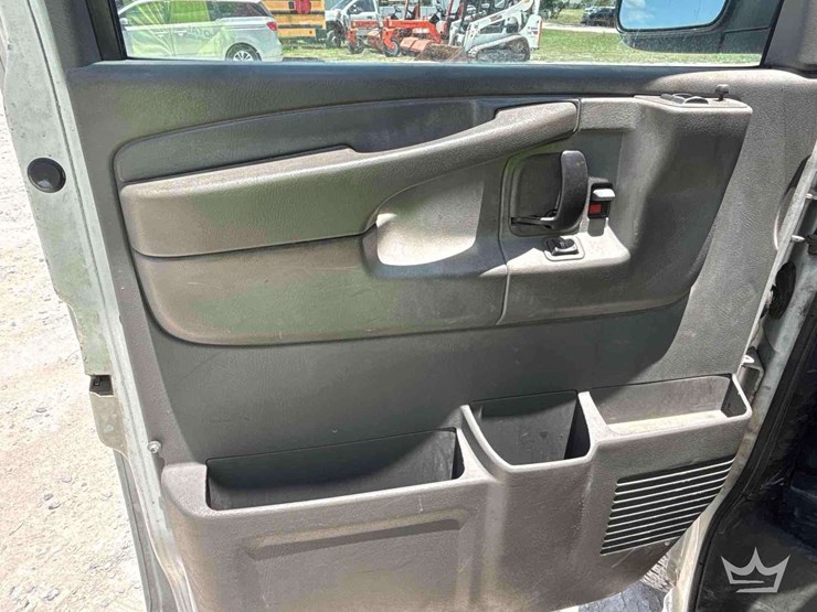2005-gmc-2500-image-26