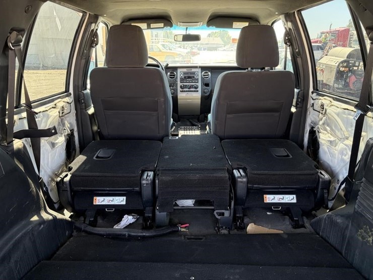 2017-ford-expedition-image-12