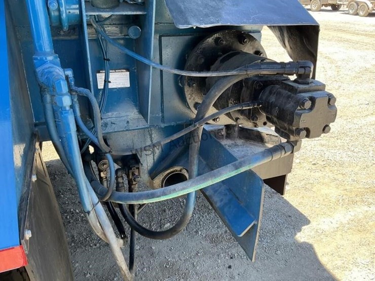 2014-versa-v-bottom-spreader-trailer-image-10
