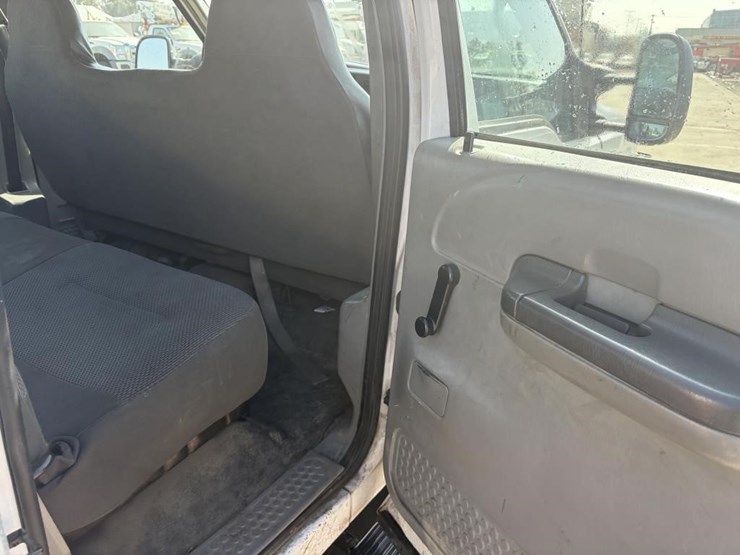 2002-ford-f350-image-11