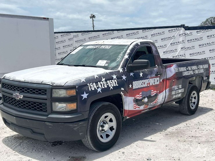 2014-chevrolet-silverado-1500-image-1