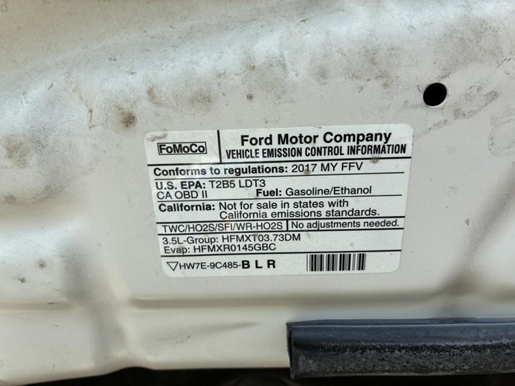 2017-ford-explorer-image-10