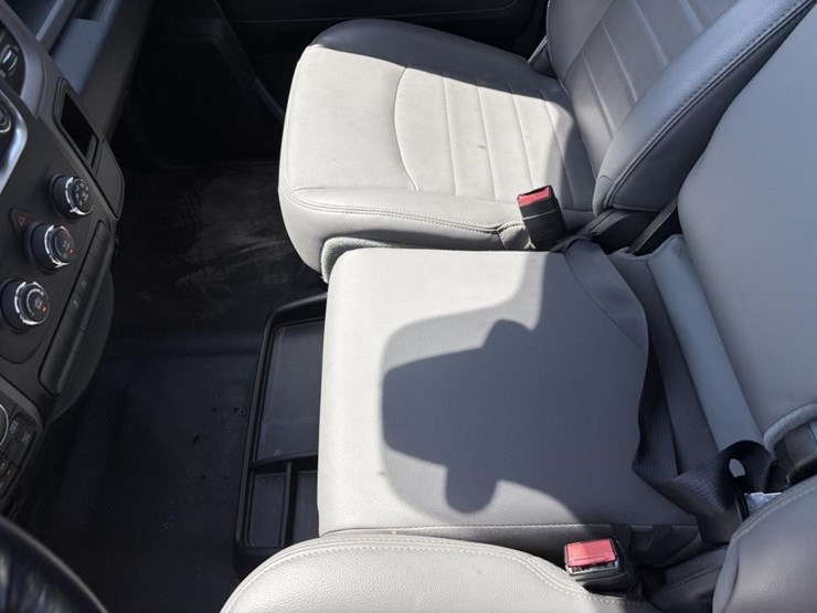 2016-dodge-ram-1500-image-18