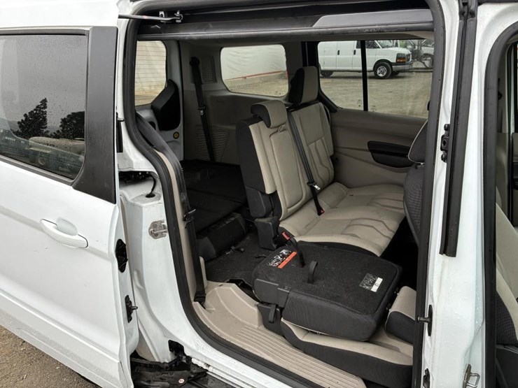 2014-ford-transit-connect-image-12