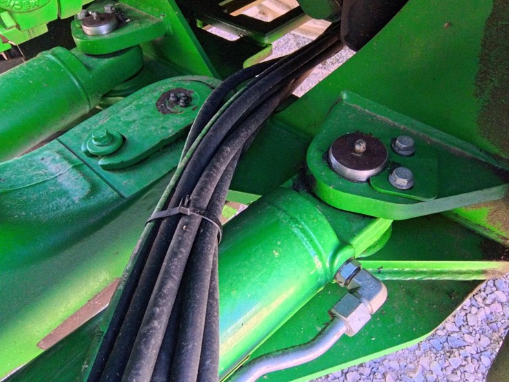 2022-john-deere-9520r-image-93