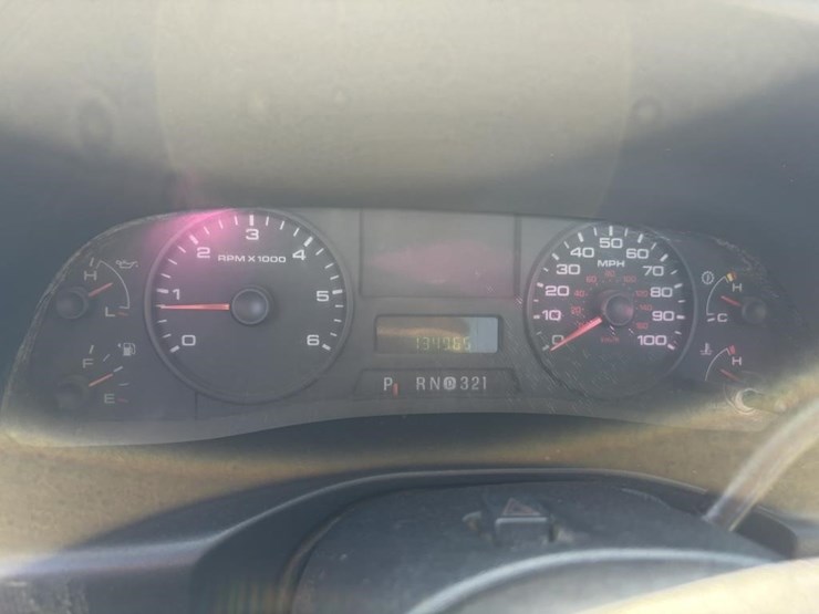 2006-ford-f450-image-16