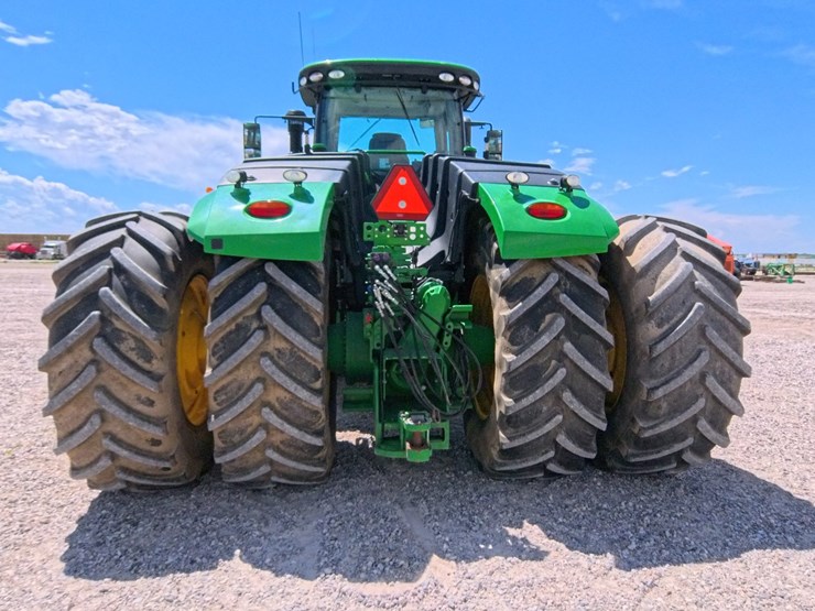 2022-john-deere-9520r-image-10