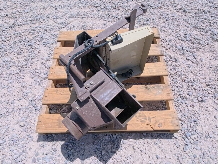 #1035-•-2008-grasshopper-729-zero-turn-mower-image-32