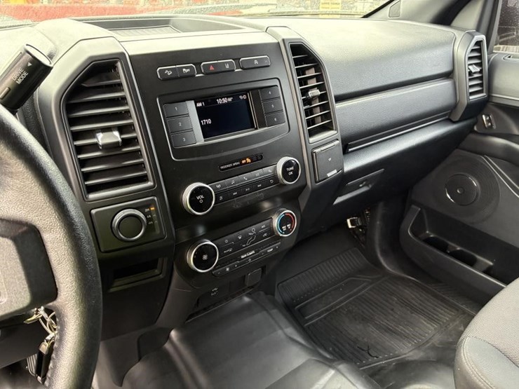 2020-ford-expedition-image-19