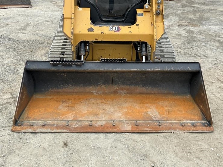 2019-caterpillar-259d3-image-7