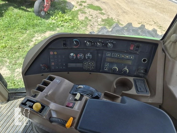 1995-john-deere-8200-image-15