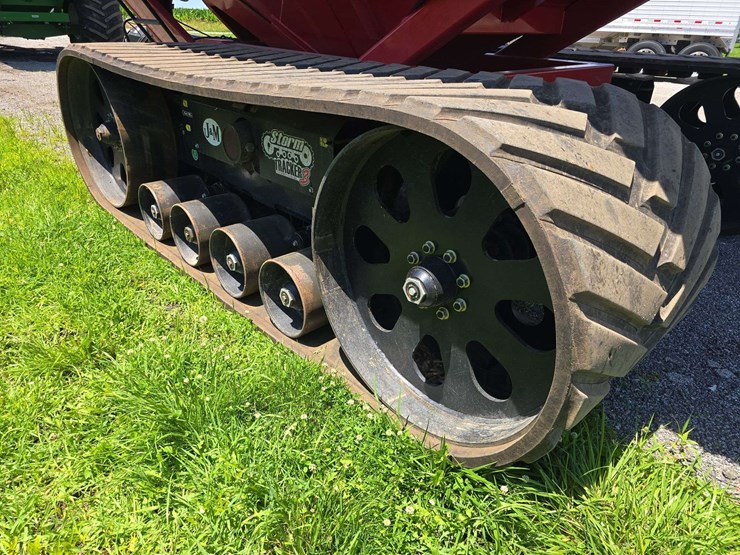 2021-j&m-1112-x-tend-series-grain-cart,-roll-tarp,-1,150-bushel,-storm-tracker-hd-oil-hub-tracks,-big-1000pto,-extended-reach,-hyd.-adjust-spout,-bullet-auger,-20''-auger,-scales,-s/n--1803329-image-10