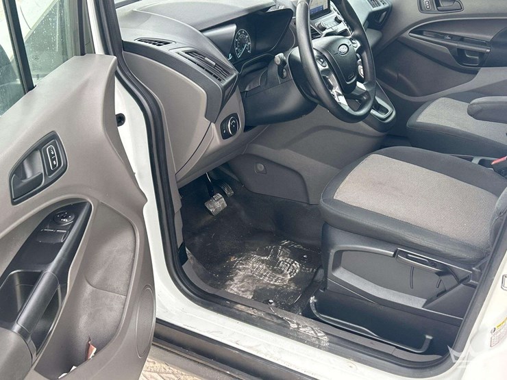 2022-ford-transit-connect-image-15