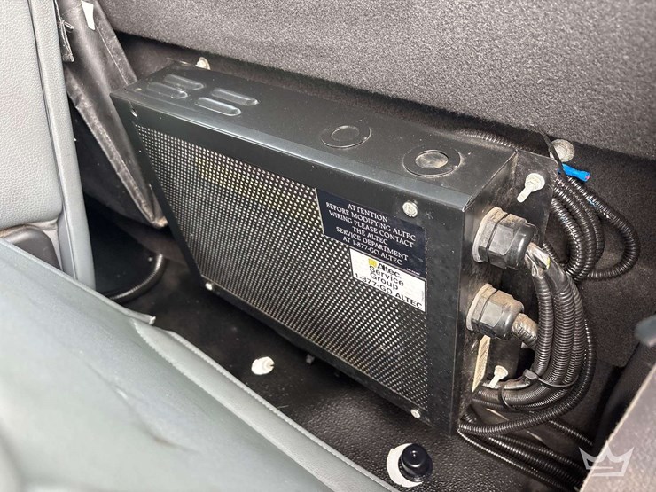 2011-altec-at37g-image-40