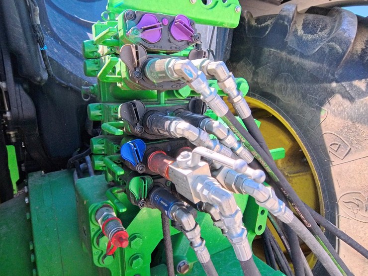 2022-john-deere-9520r-image-85