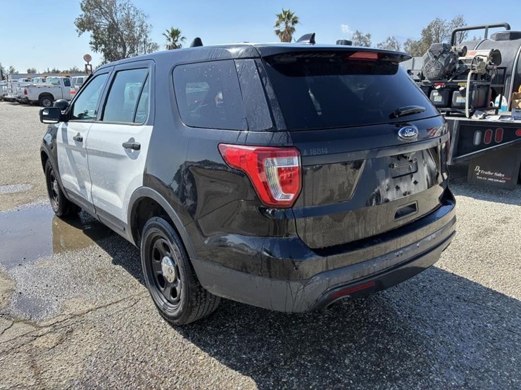 2017-ford-explorer-police-interceptor-image-4