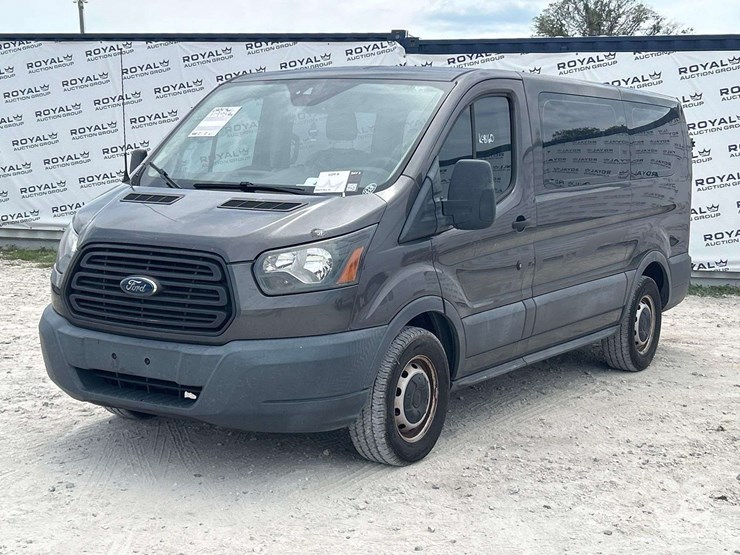2017-ford-transit-image-1